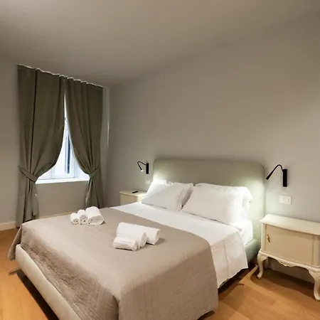 Palazzo Biasini By Postcardsfrom 3* Verona